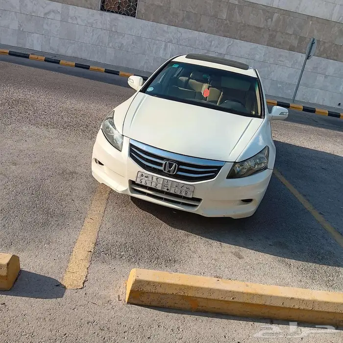 لبيع هوندا اكورد 4