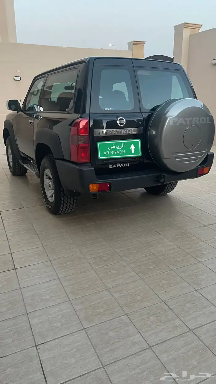 باترول ربع موديل 2006 دبل مكينة 4500 اسود 3