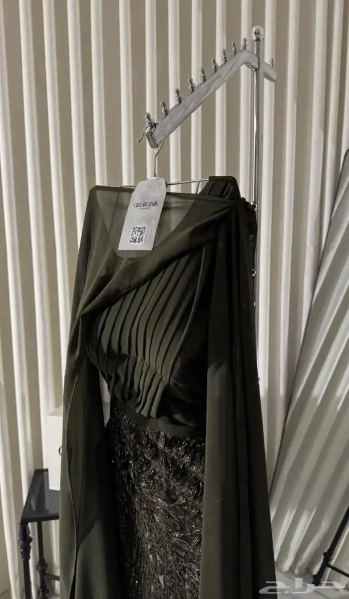 فستان من جورجينا للبيع 1