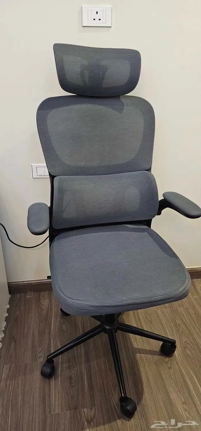 كرسي قيم ومكتبي متحرك جديد 0