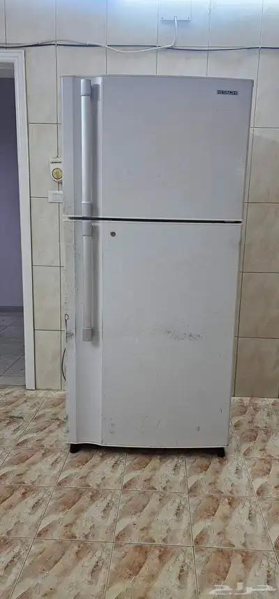 ثلاجة هيتاشي 19 قدم مع الضمانة حقها بقيمة 650 ريال index
