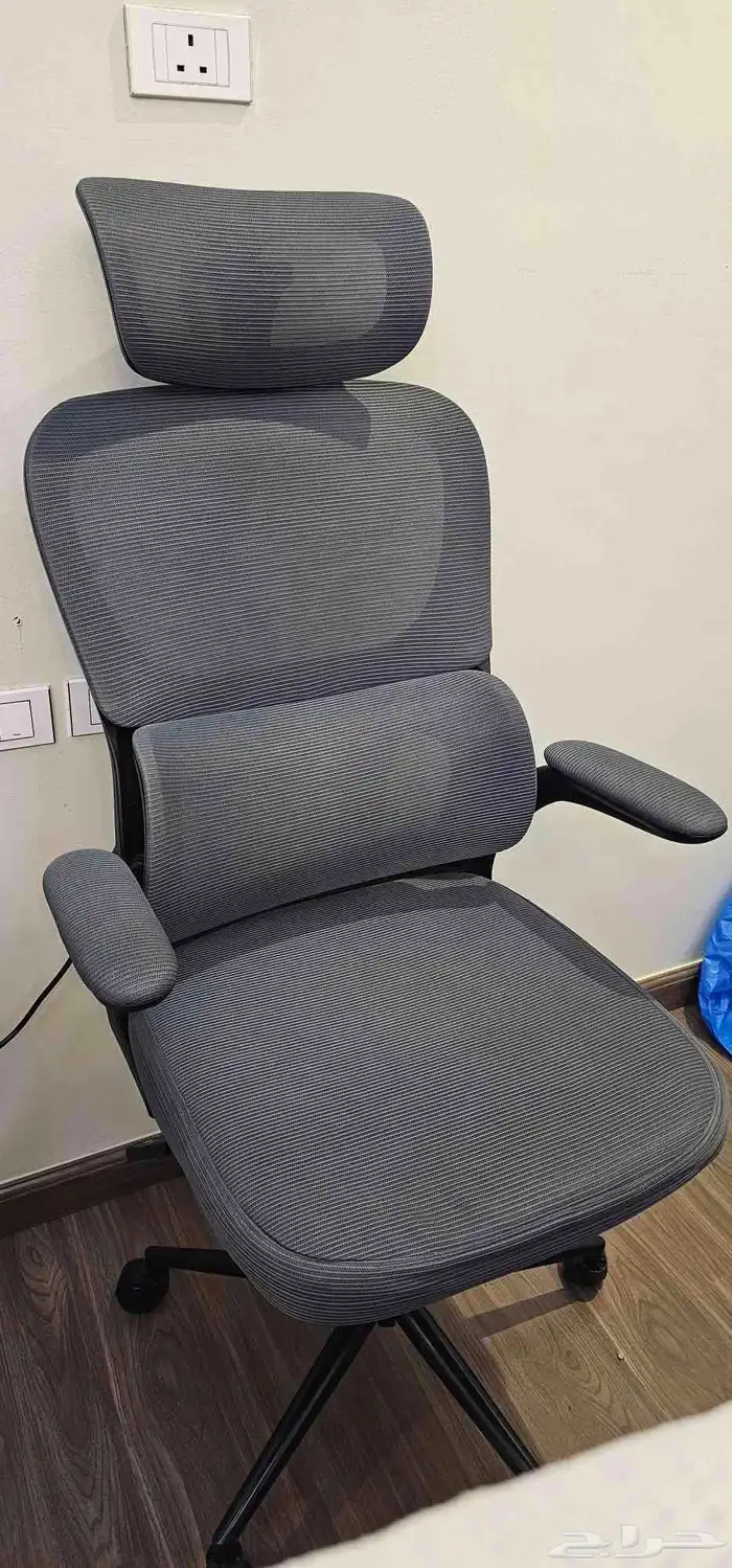 كرسي قيم ومكتبي متحرك جديد 2