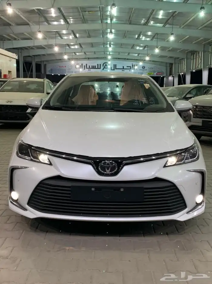 تويوتا كورولا - 2025 - XLi مطور - كاش اقساط 0