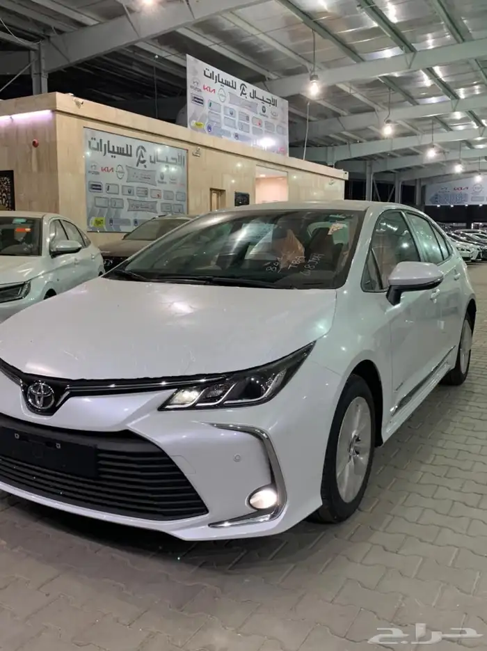 تويوتا كورولا - 2025 - XLi مطور - كاش اقساط 2