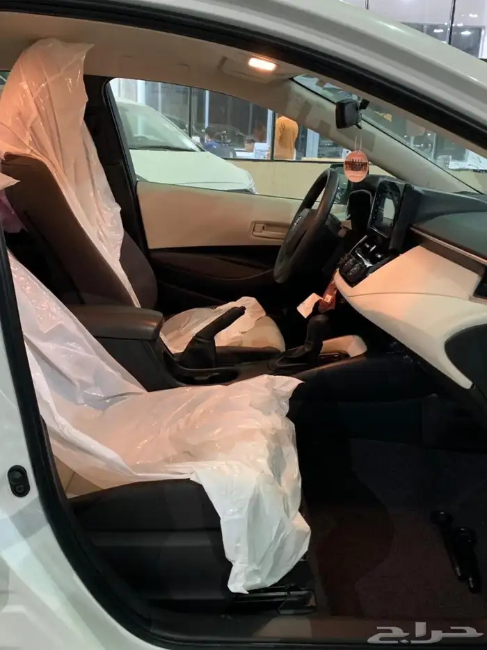 تويوتا كورولا - 2025 - XLi مطور - كاش اقساط 6