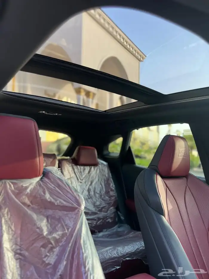 جيب لكزس Rx 2023 F sport للبيع بحالة الوكالة 8