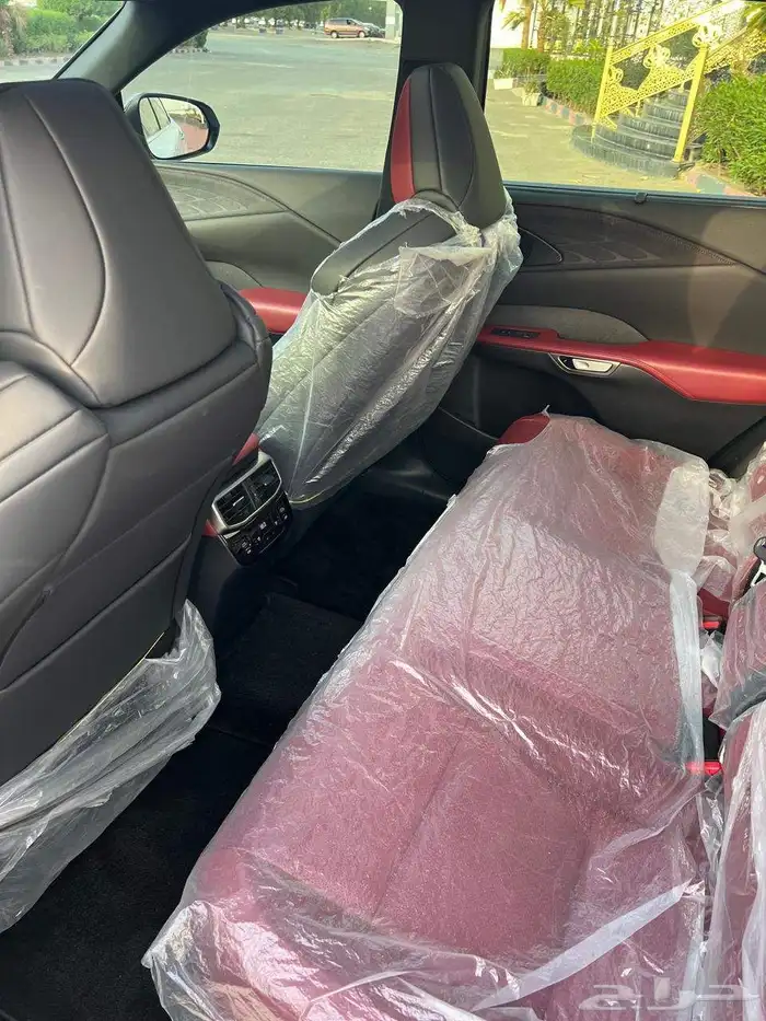 جيب لكزس Rx 2023 F sport للبيع بحالة الوكالة 11