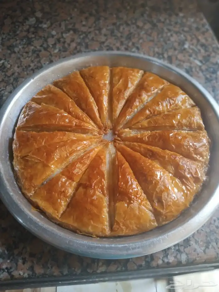 شيف حلواني شرقي مبدع 0