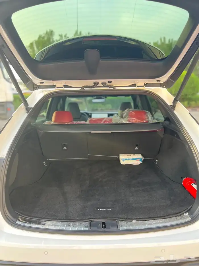 جيب لكزس Rx 2023 F sport للبيع بحالة الوكالة 14