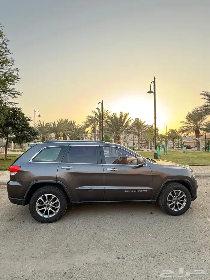 جيب جراند شروكي 2014 2