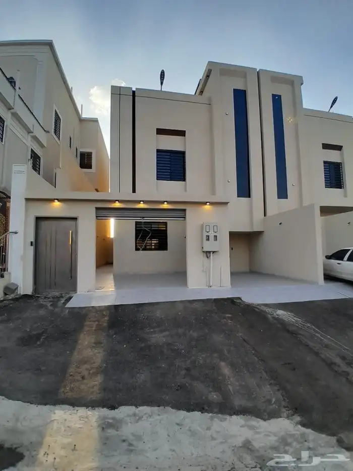 للبيع روف ارضي بمدخل سيارة بسعر 620الف مخطط 2 تشطيبات راقيه 0