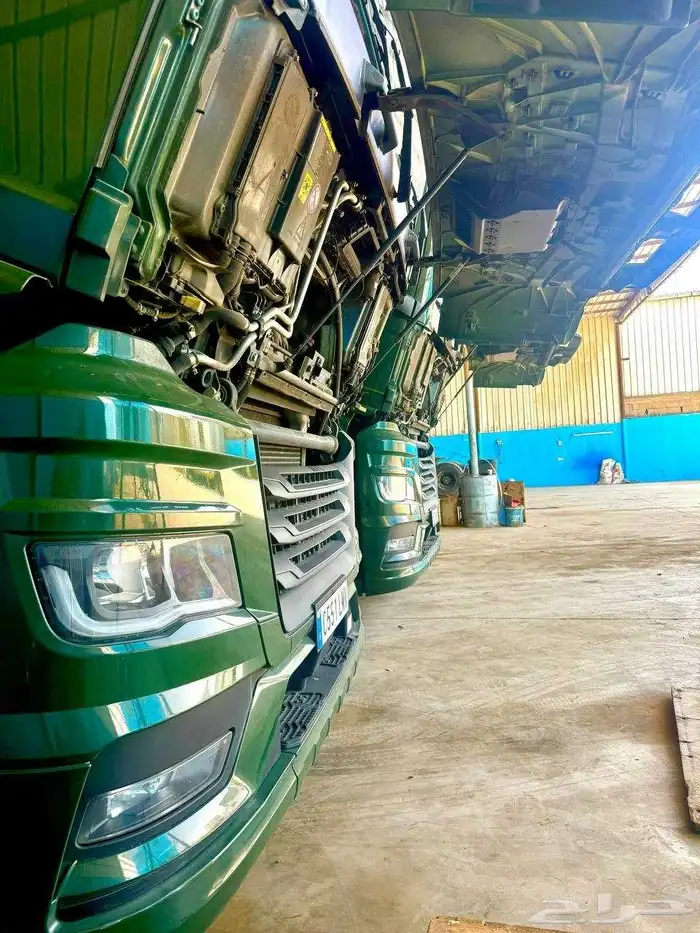 ميكانيكي سيارات نقل ثقيل متنقل  صيانه جميع السيارات 4