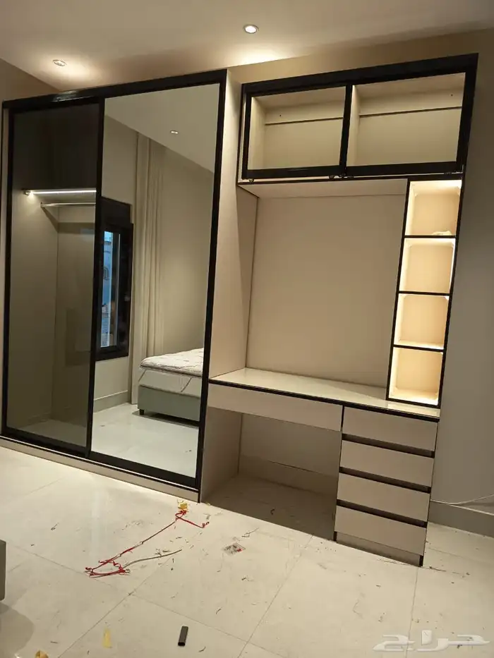 دكور شاشة و دواليب حسب التصميم 5