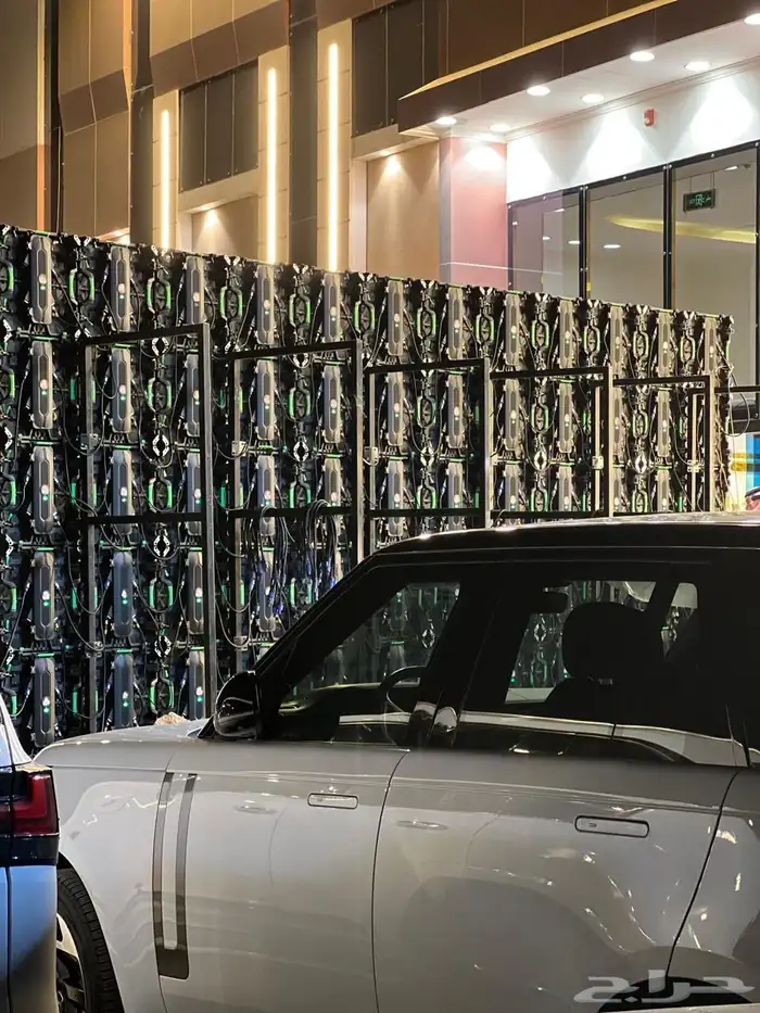 شاشات بالمتر 2