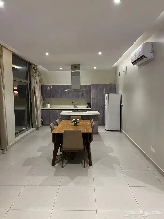 للايجار السنوي شاليه مودرن بحي الرمال 4