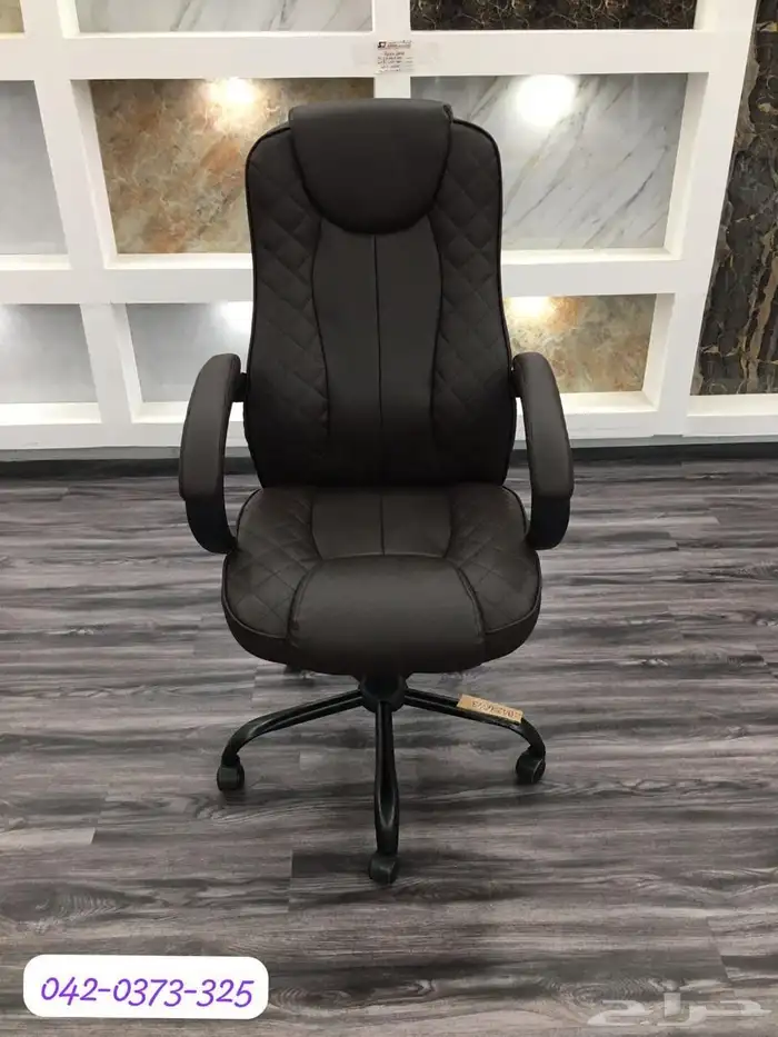 كرسي مكتب مع أقصى قدر من الراحة بألوان مختلفة 47