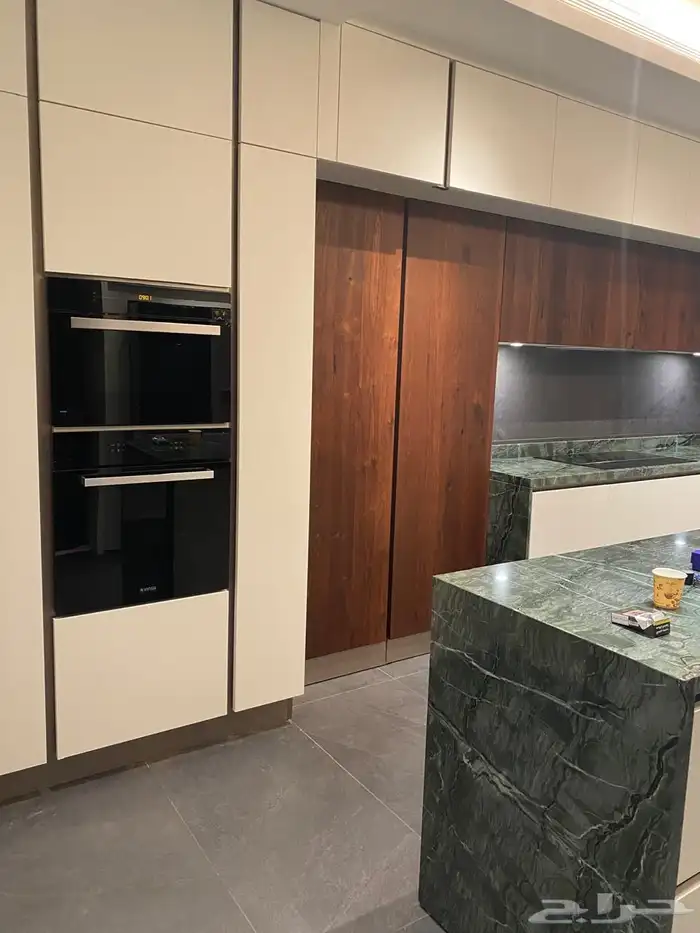 مطابخ ألمونيوم وخشب 1