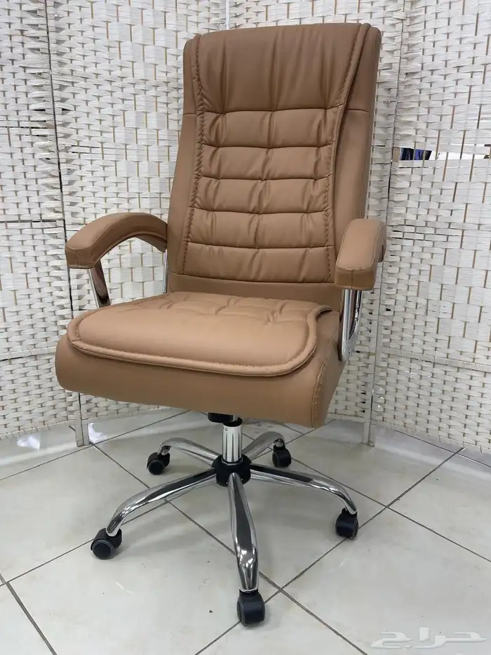 كرسي مكتب مع أقصى قدر من الراحة بألوان مختلفة 41