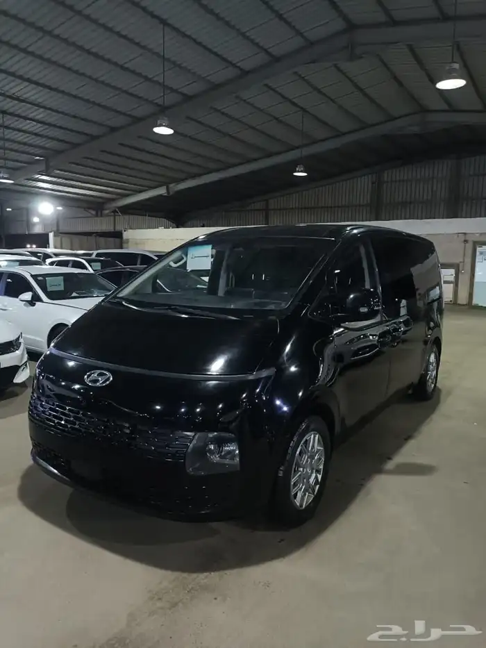 هيونداي ستاريا اسود 2023 ديزل بطاقة جمركية وارد كوريا 3