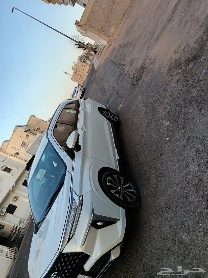 تايوتا فيلوز عائليه 7 ركاب للتقبيل مقبل مبلغ بسيط 8000 3