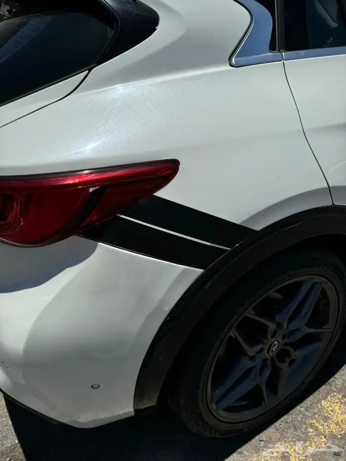 للبيع انفيتني q30 10