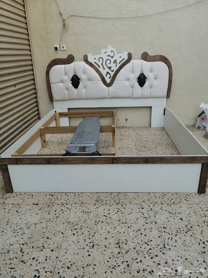 تخت كبير 0