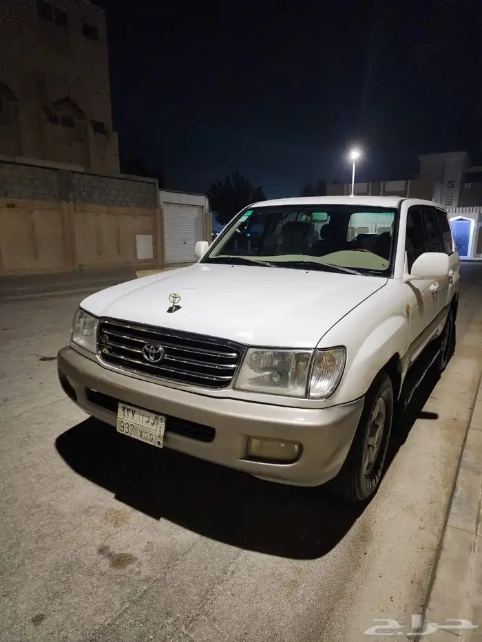 لاند كروزر 2001. 2