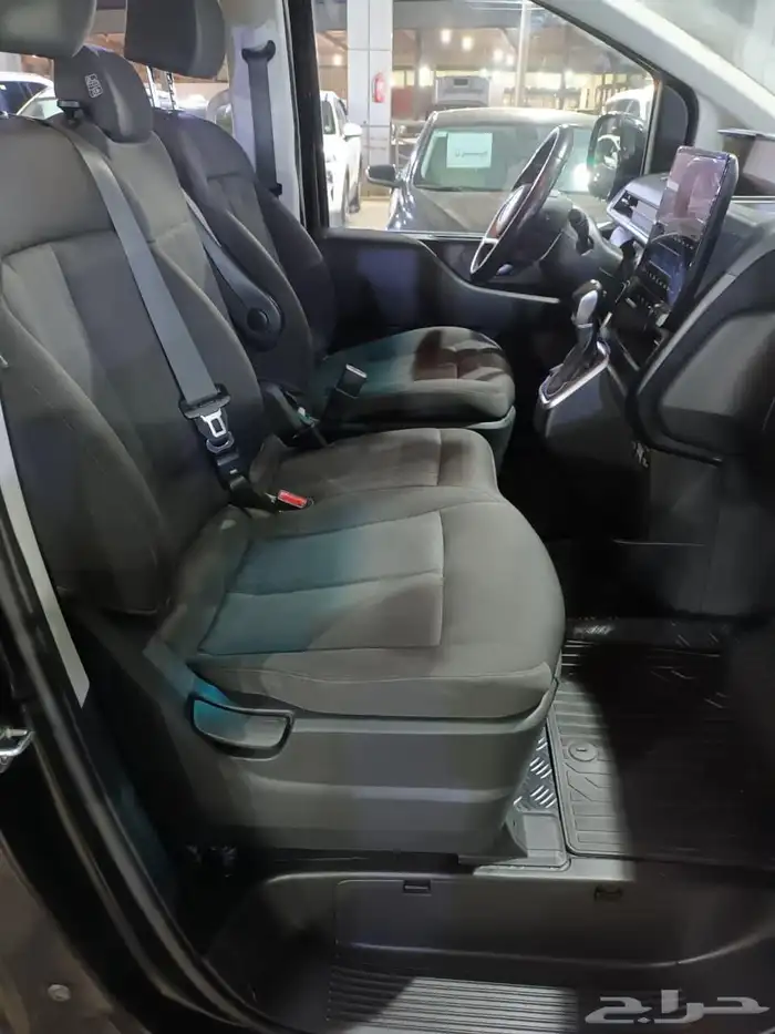 هيونداي ستاريا اسود 2023 ديزل بطاقة جمركية وارد كوريا 10