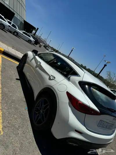 للبيع انفيتني q30 index