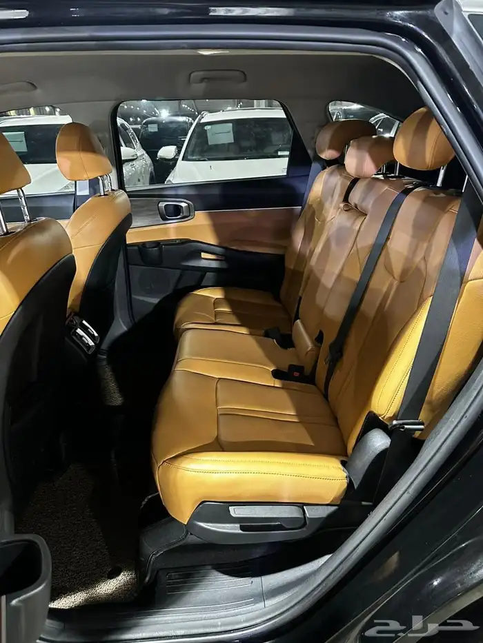 كيا سورنتو اسود 2022 ديزل بطاقة جمركية وارد كوريا 8