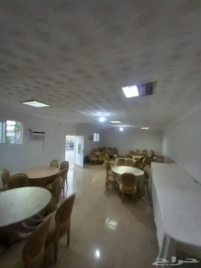 استراحه قسمين سعر الايجار 250 ريال مساحه 3000 متر 15