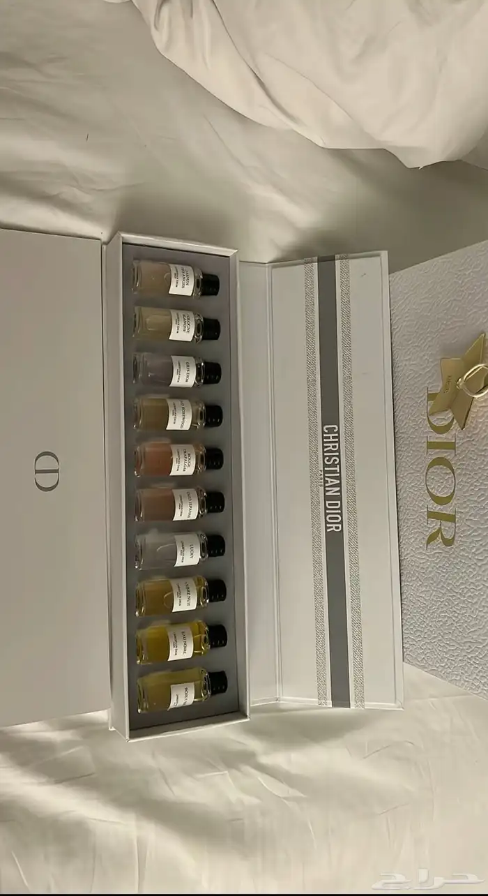 مجموعه عطور ديور الميني ومعاها الكيس 0