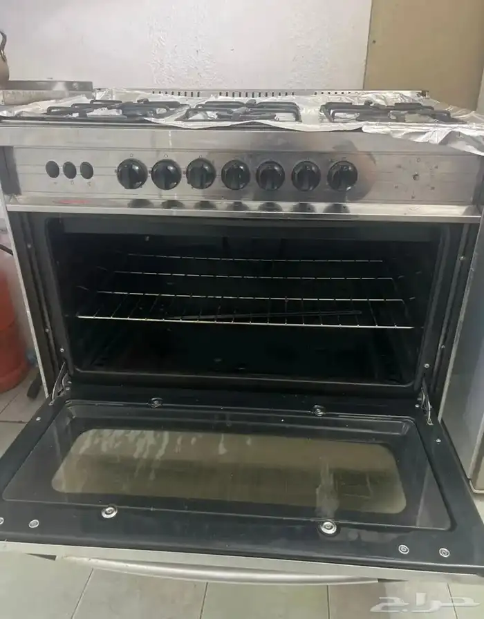 سلام عليكم أعرض لكم غساله وفرن وأسطوانة غاز ومكيف ومروحه 1