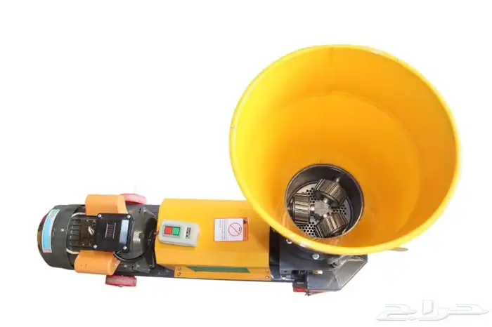 مكبس علف احترافي ماركة عون المربي موديل 160 مكبس العلف عون ا 1