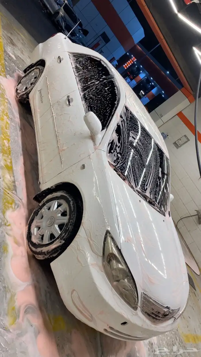 كامري 2004 ابيض 10