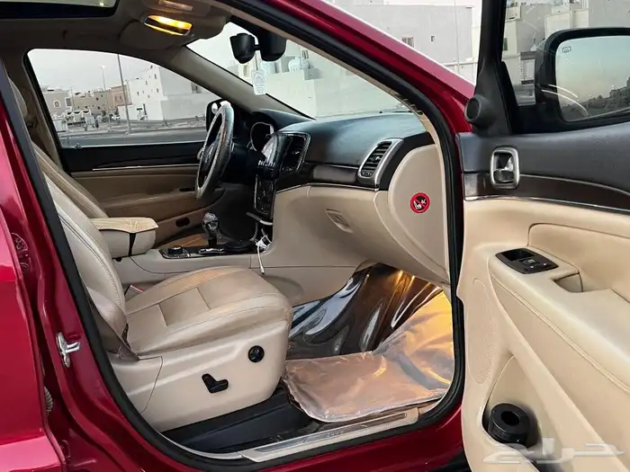 جراند شيروكي ليمتد2014v8 13