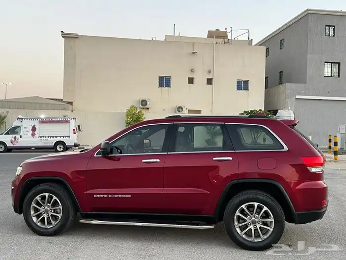 جراند شيروكي ليمتد2014v8 3