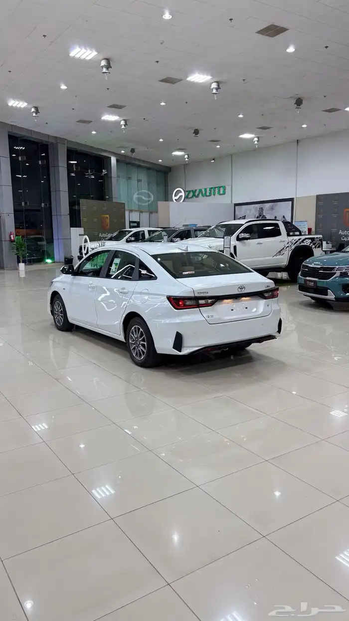 تويوتا يارس y استاندر 2026 3