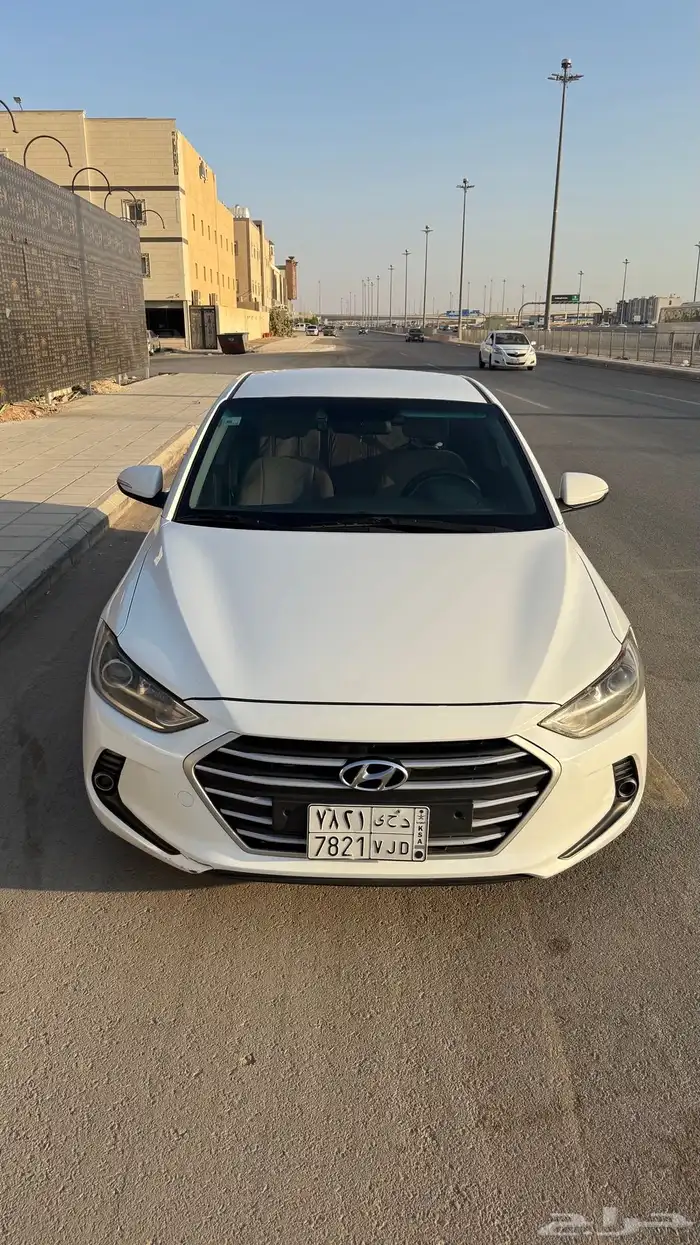 هونداي افانتي 2