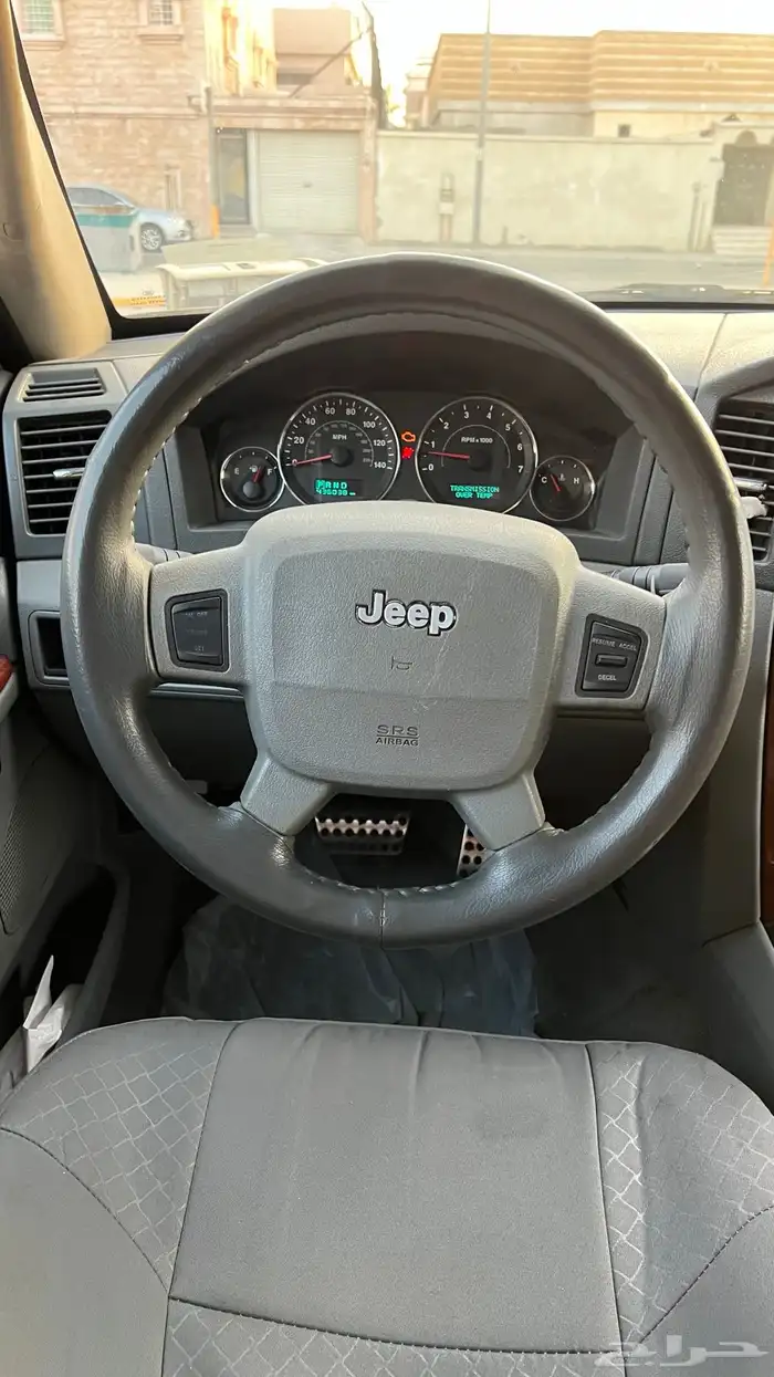 جيب قراند شروكي ليمتد موديل 2006 34