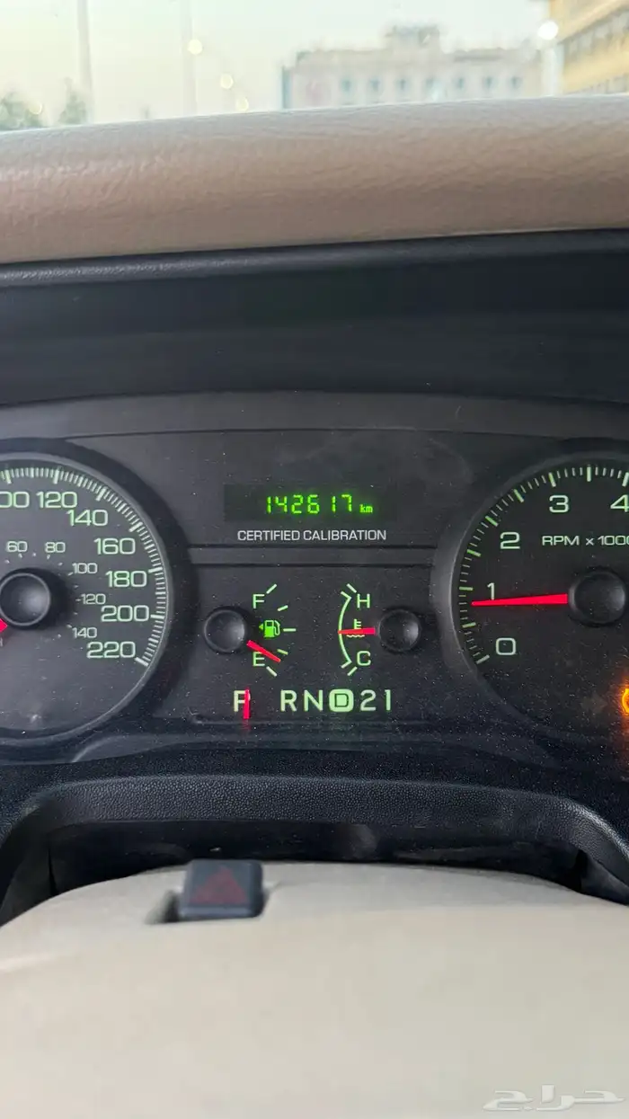 فورد كروان فكتوريا 2011 7