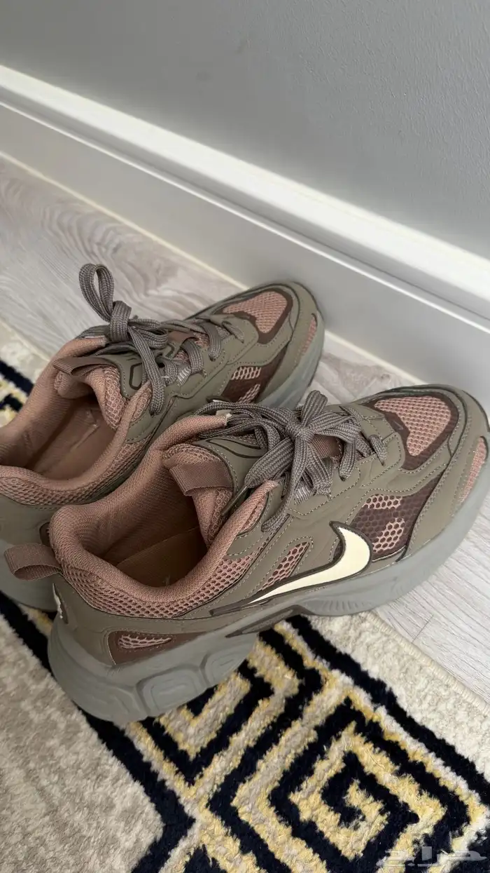 شوز نايكي Nike V5 RNR لون خاص طلبية من برا 0