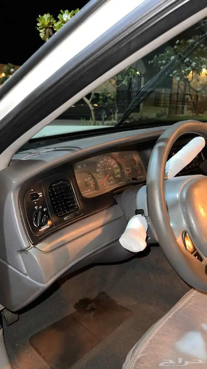 فورد فكتوريا بوليسي 15