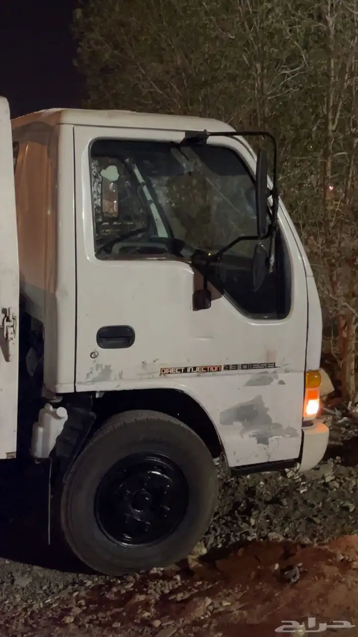 دنا ايسوزو شبه مخزنه موديل 2000 طرمبة كبيره كل شي على الشرط 8