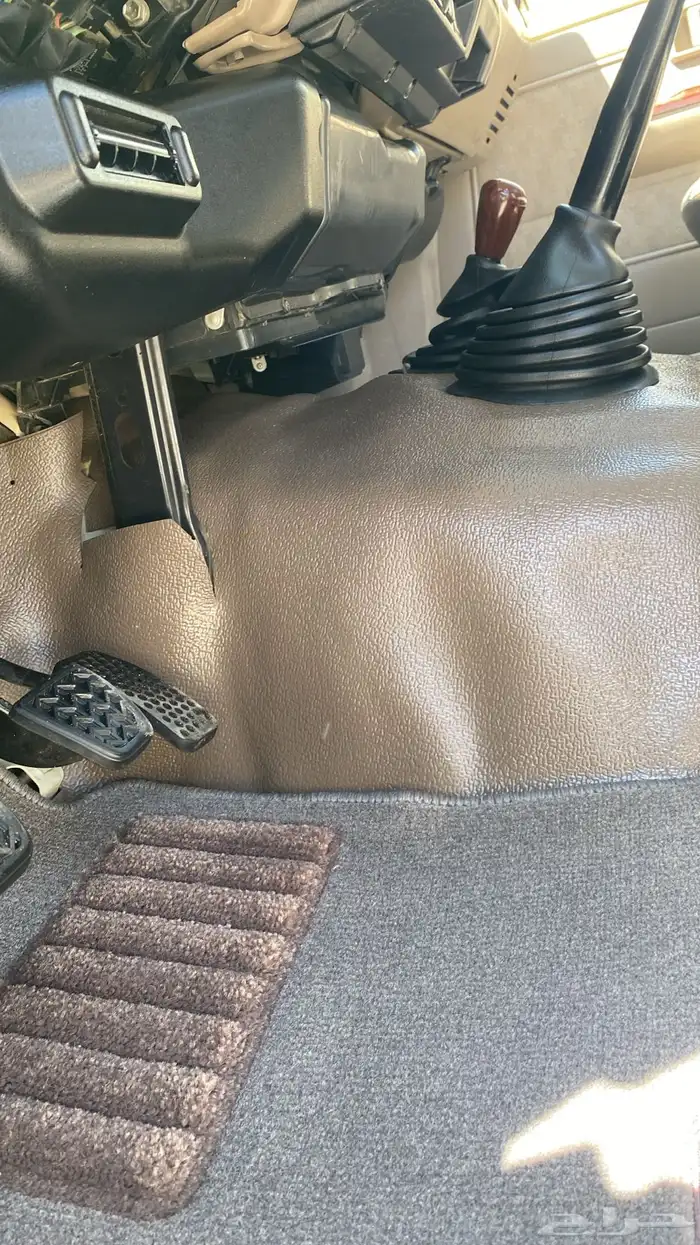 شاص 2009 رفرف بدون مكره وبدون دفلك ممشى 181 الف حقيقي وكالة 21