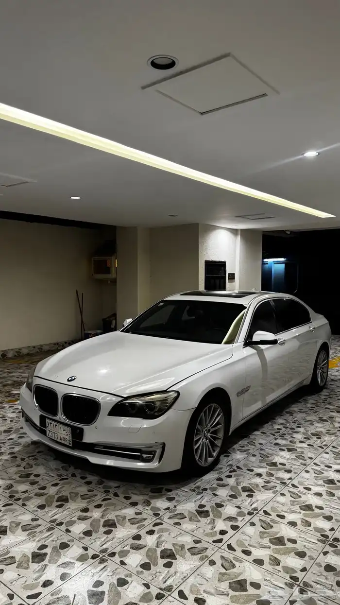 بي ام دبليو 730 v6 2