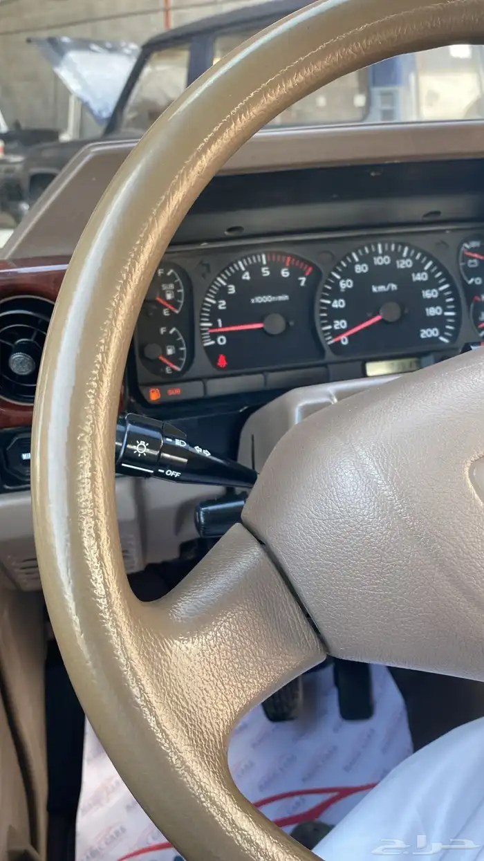 شاص 2009 رفرف بدون مكره وبدون دفلك ممشى 181 الف حقيقي وكالة 3