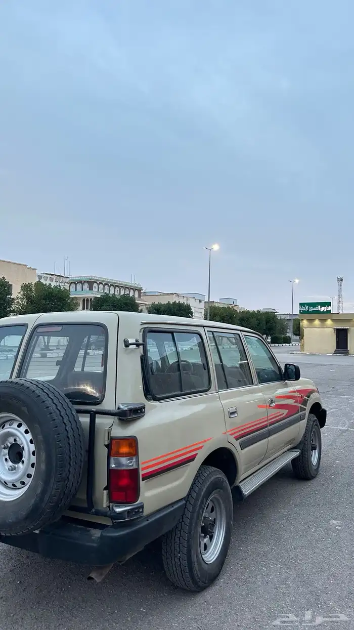 جيب لاند كلوزر موديل1996 5