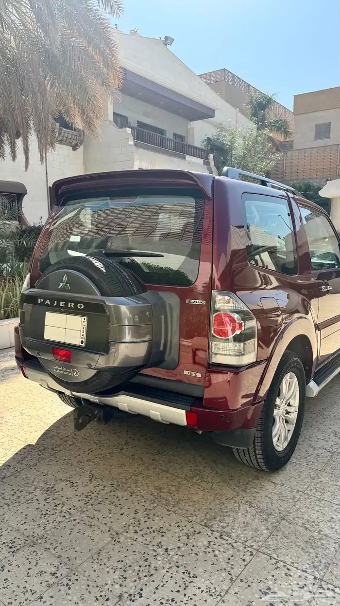 ميتسوبيشي باجيرو ربع 3