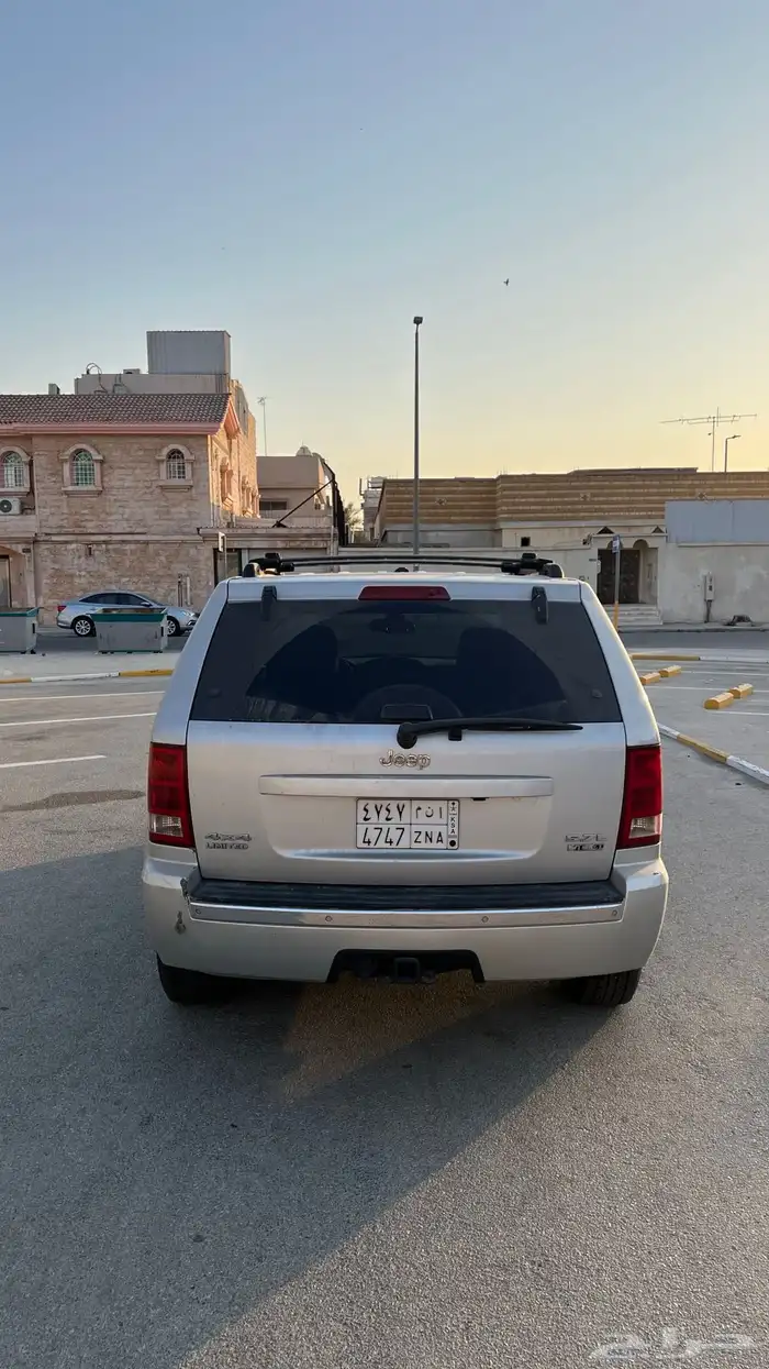 جيب قراند شروكي ليمتد موديل 2006 4